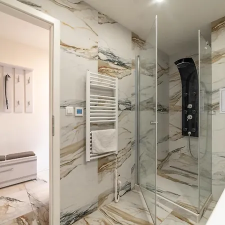 Ar Rezidencia Ludmanská Apartamento